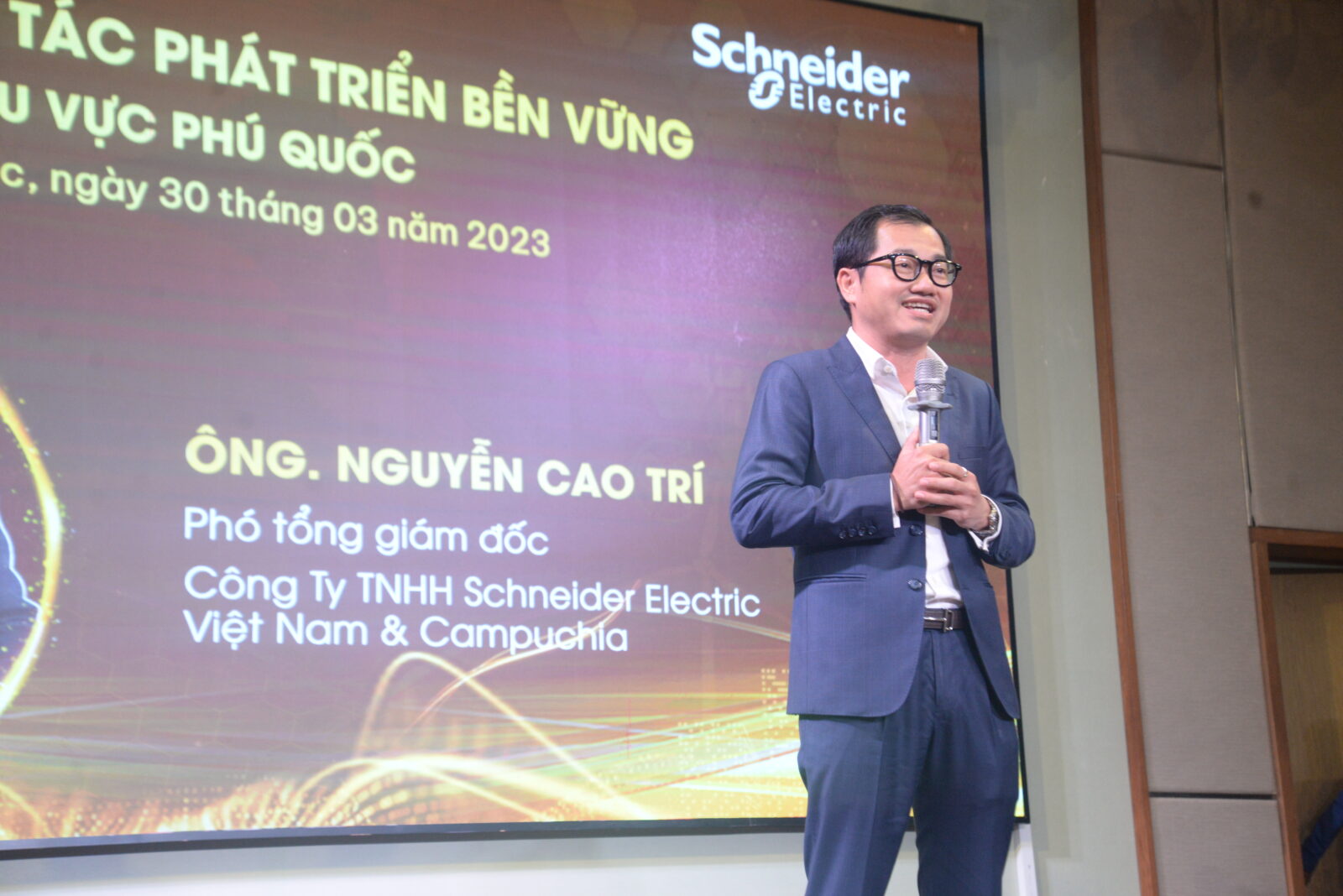 Ông Nguyễn Cao Trí - Phó tổng Giám đốc Schneider Electric Việt Nam chia sẻ lý do bổ nhiệm công ty Đức Tường làm đối tác